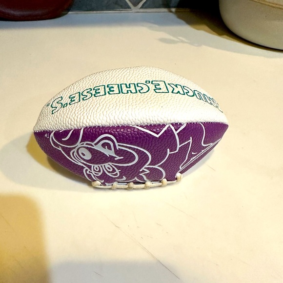 VTG 1990’s CHUCK E CHEESE’s FLAWED FOOTBALL PURPLE GREEN TEAL WHITE COLLECTIBLE - Picture 9 of 10